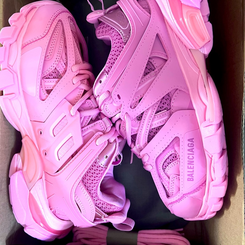 SOLD Pink balenciaga size 6